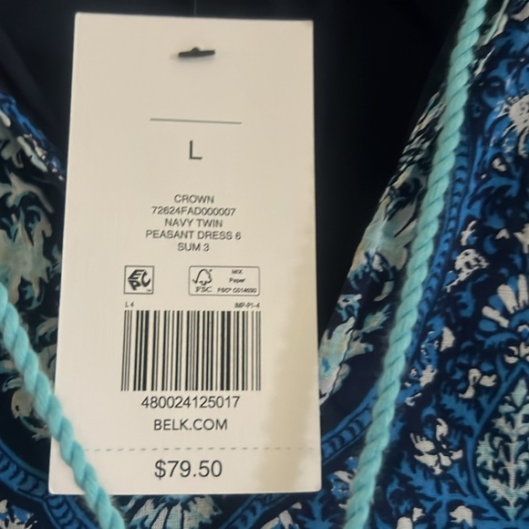 Right on time for spring and summer crown and Ivy, cute colorful mini dress - Picture 2 of 4